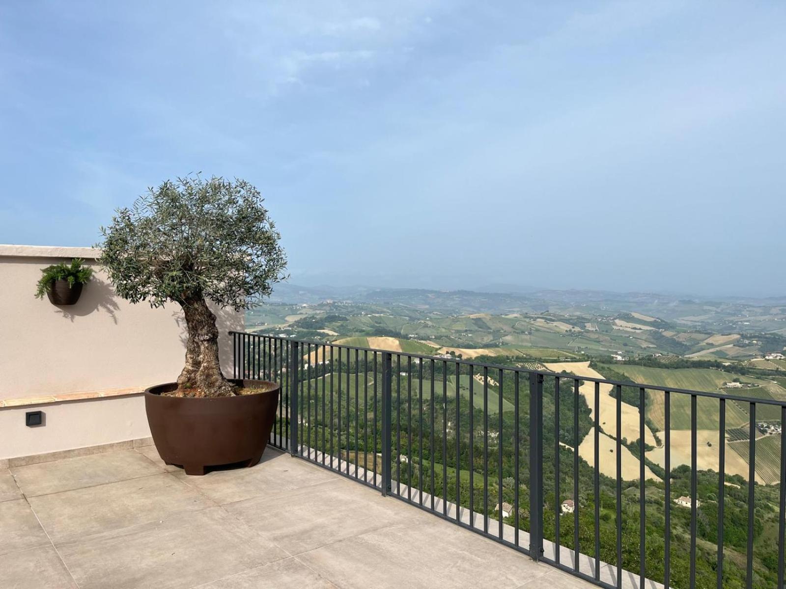 Apartmán Dimora Santa Chiara Ripatransone Exteriér fotografie