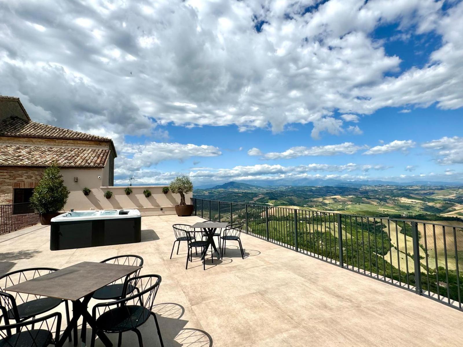 Apartmán Dimora Santa Chiara Ripatransone Exteriér fotografie