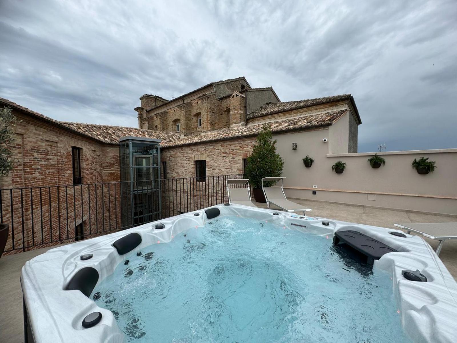 Apartmán Dimora Santa Chiara Ripatransone Exteriér fotografie